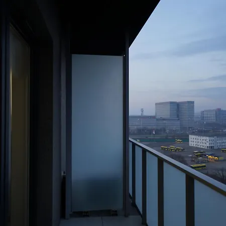 Global Office Park Luxury With Balcony