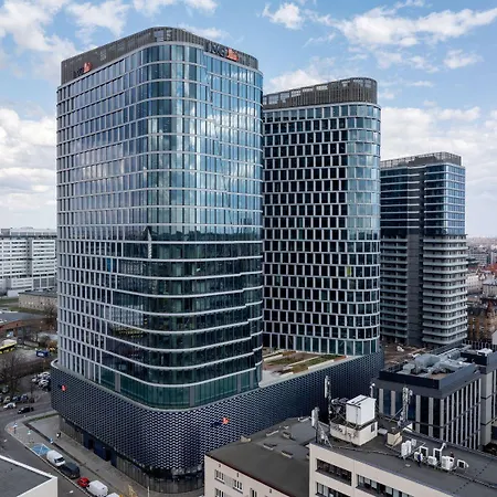 Global Office Park Luxury With Balcony